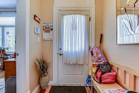 25 Pegler Street, London East, ON N5Z 2B4