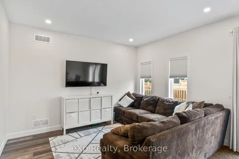 24 George Street, Minto, ON N0G 1Z0