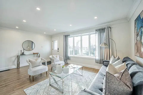 17 Shamrock Court, ON L8V 4E2