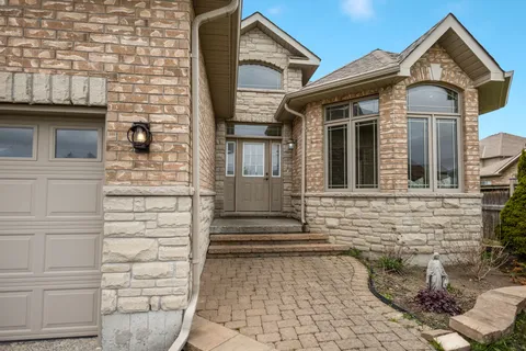 12 Hampton Ridge Drive, Belleville, ON K8N 0L6