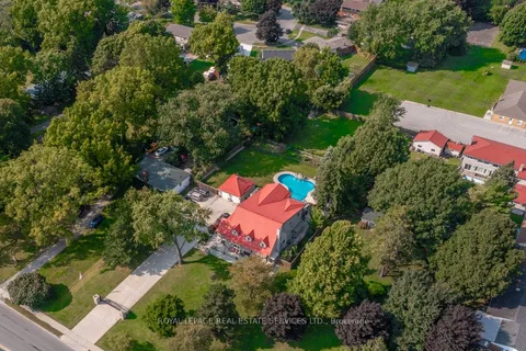 6949 Thorold Stone Road, Niagara Falls, ON L2J 1B5