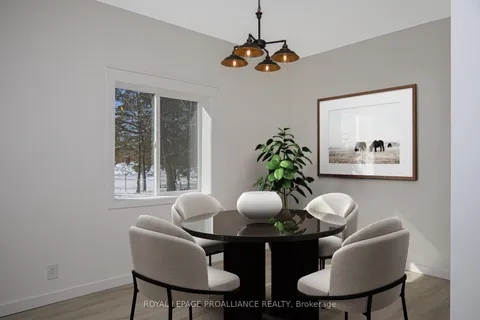 42 Highland Avenue, Belleville, ON K8P 3R1