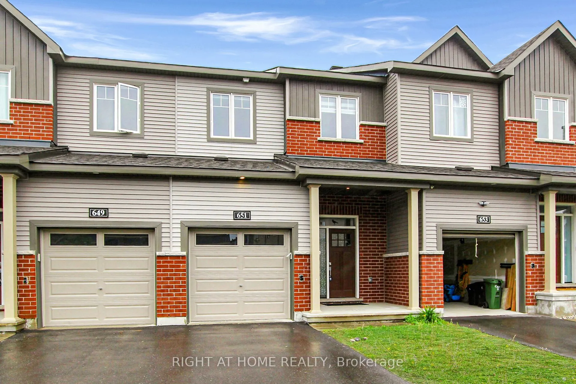 651 HAMSA Street, Barrhaven, ON K2J 0K6
