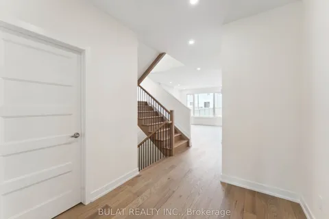1361 Kitchener Avenue, ON K1V 6W1