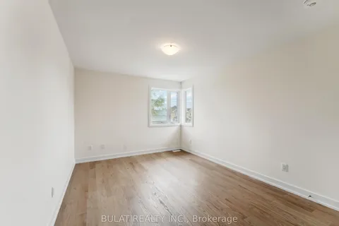 1361 Kitchener Avenue, ON K1V 6W1