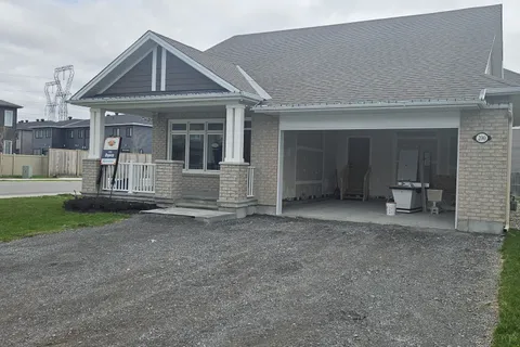 200 Maygrass Way, Stittsville - Munster - Richmond, ON K2S 2K8