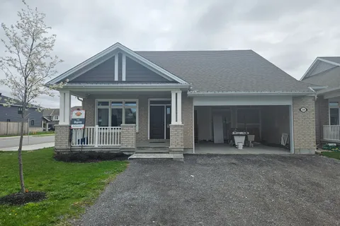 200 Maygrass Way, Stittsville - Munster - Richmond, ON K2S 2K8