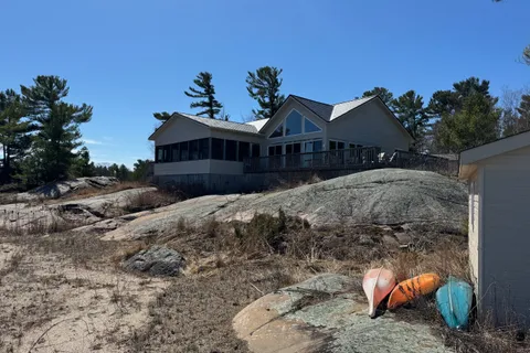 1 B844 N/A, ON P0G 1K0