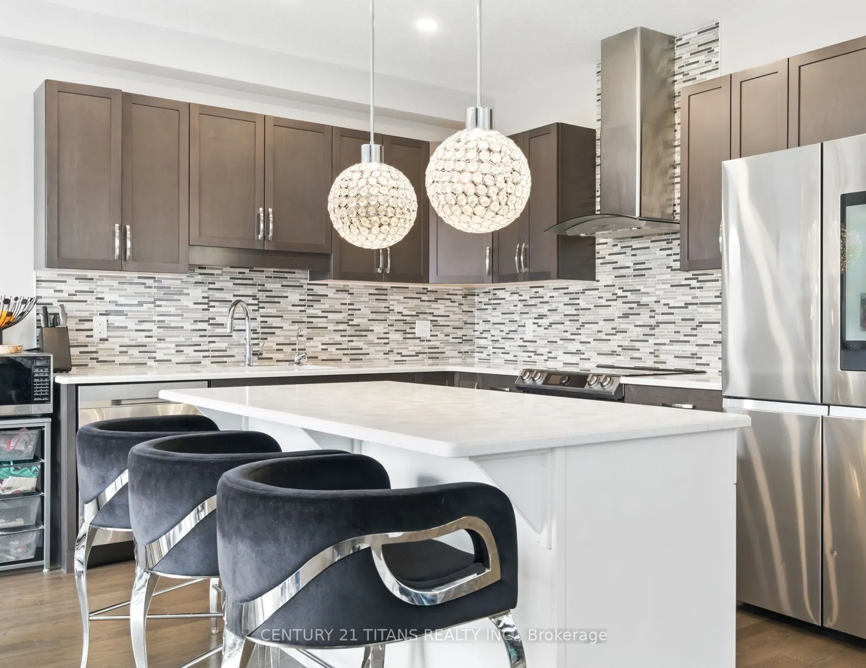 2 Sparrow Crescent, East Luther Grand Valley, ON L9W 7P2