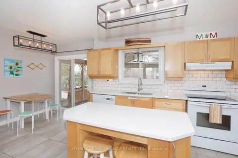 21 McDonagh Drive, Kawartha Lakes, ON K9V 5A9