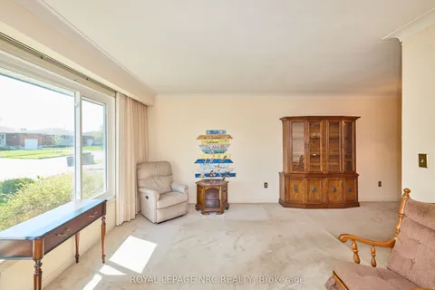 67 Saint Andrews Avenue, Welland, ON L3B 1E3