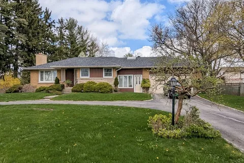 444 Lorne Avenue, Stratford, ON N5A 6S4