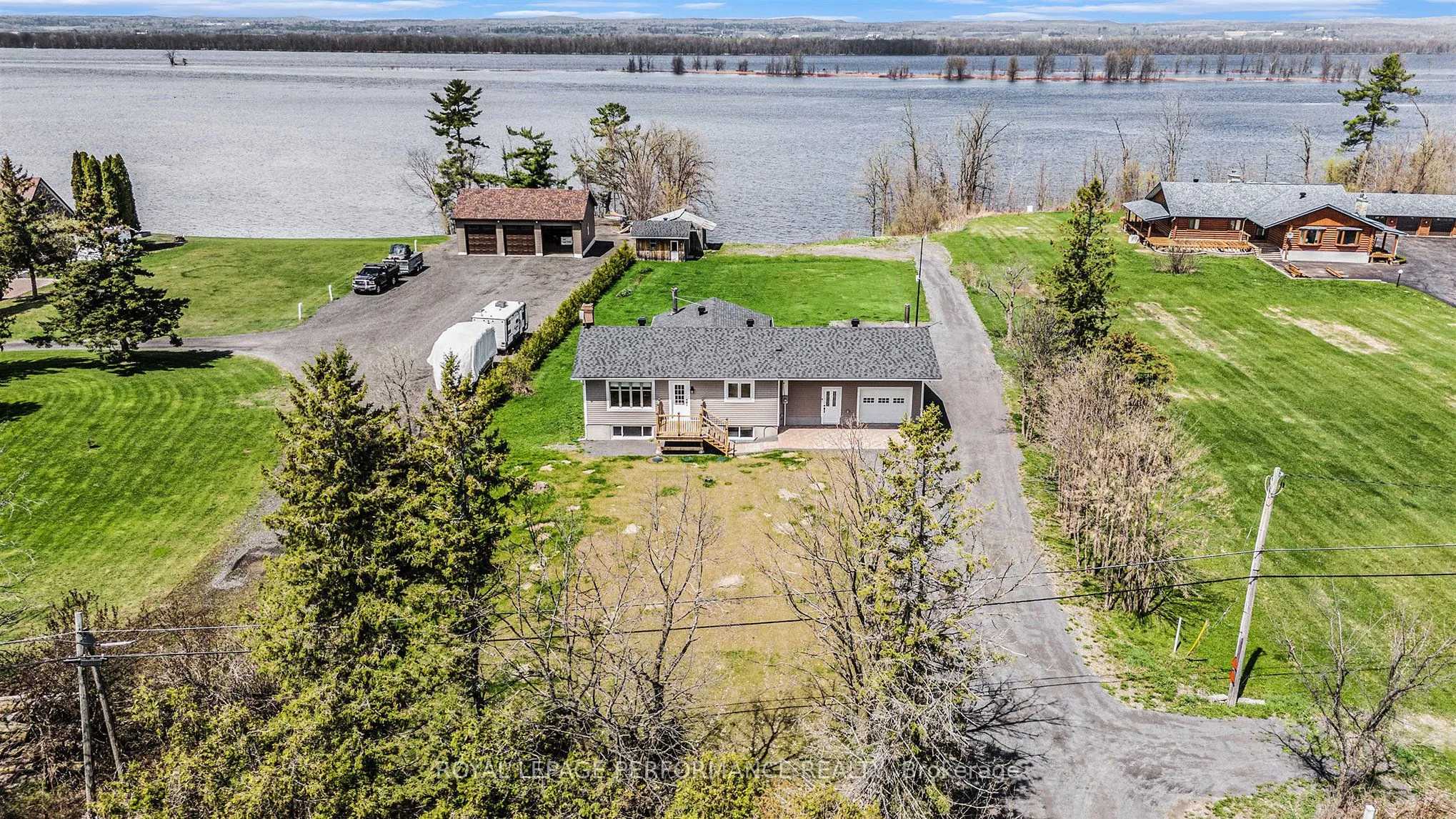 9360 County Road 17 Road, Clarence-Rockland, ON K4K 1K9