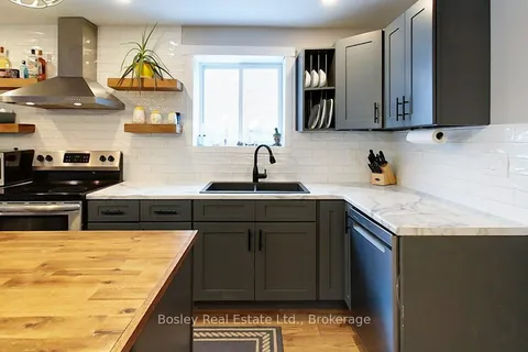 153 Trowbridge Street, Meaford, ON N4L 1G3
