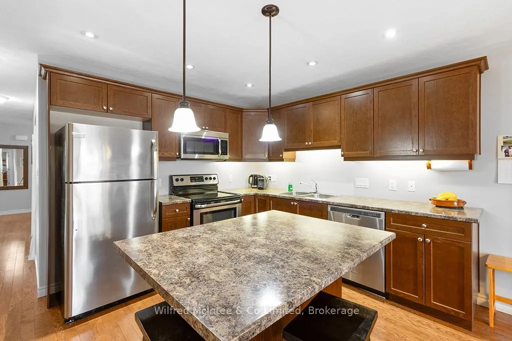 733 Gustavus Street, Saugeen Shores, ON N0H 2C0