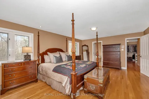 38 Roycroft Way, ON K2W 1C7