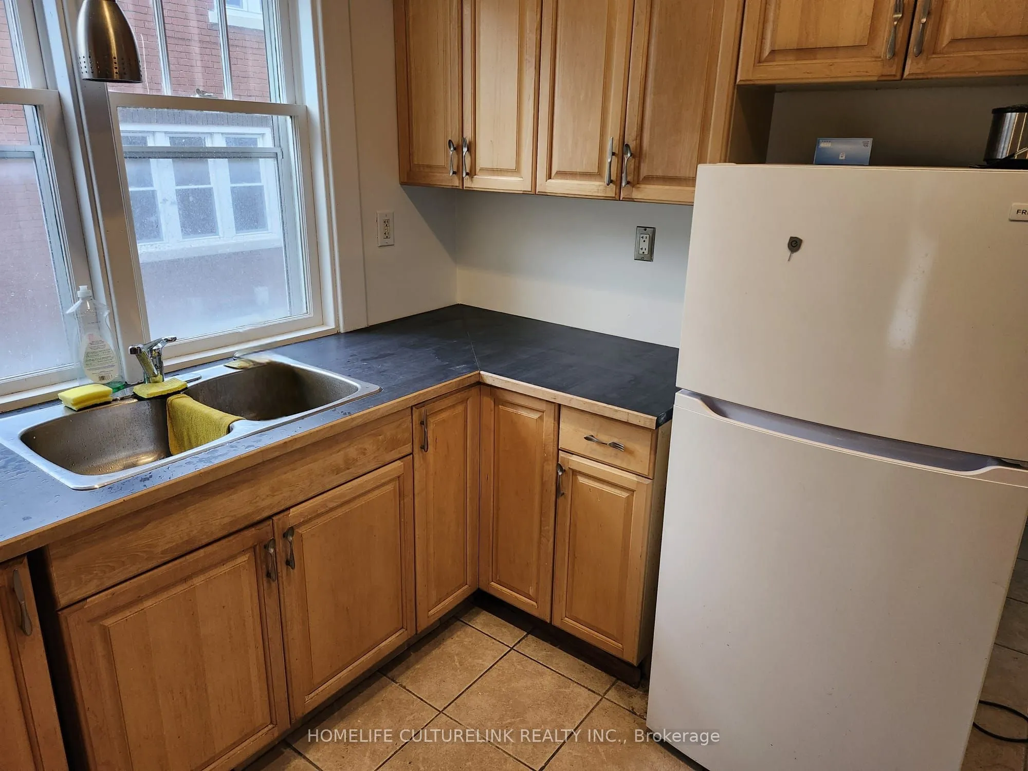 180 Erb Street, Waterloo, ON N2L 1V3