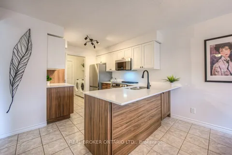511 Mariner Drive, Waterloo, ON N2K 4N7