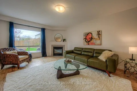 511 Mariner Drive, Waterloo, ON N2K 4N7