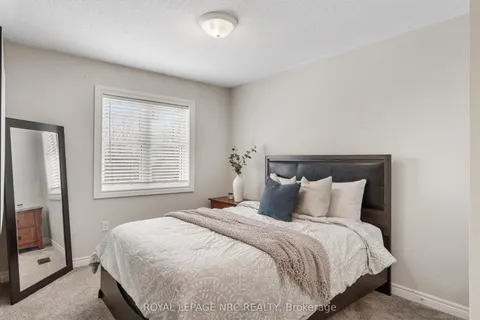 6 Mackenzie King Avenue, St. Catharines, ON L2P 0A1