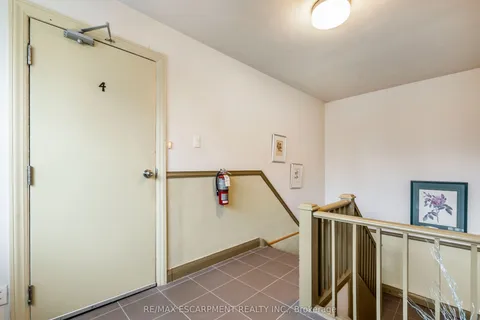 13 McMaster Avenue, Welland, ON L3B 3S6