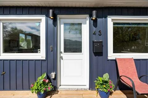 43 Page Street, St. Catharines, ON L2R 4A6