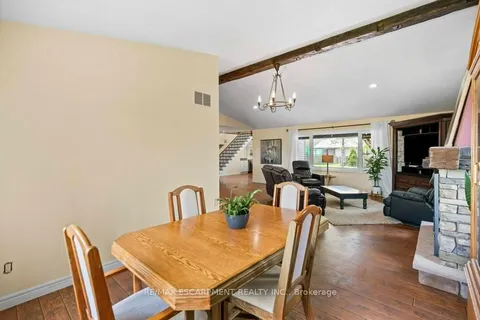 407 Third Road, Hamilton, ON L8J 2X8