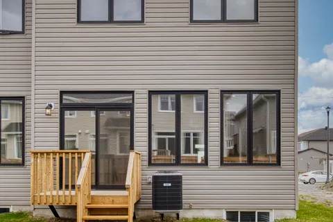 1273 Delancey Drive, Kingston, ON K7M 0H5
