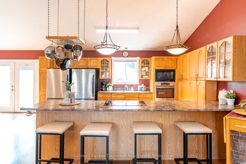 4237 RAVENSCLIFFE Road, Huntsville, ON P1H 2J2