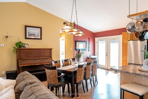 4237 RAVENSCLIFFE Road, Huntsville, ON P1H 2J2