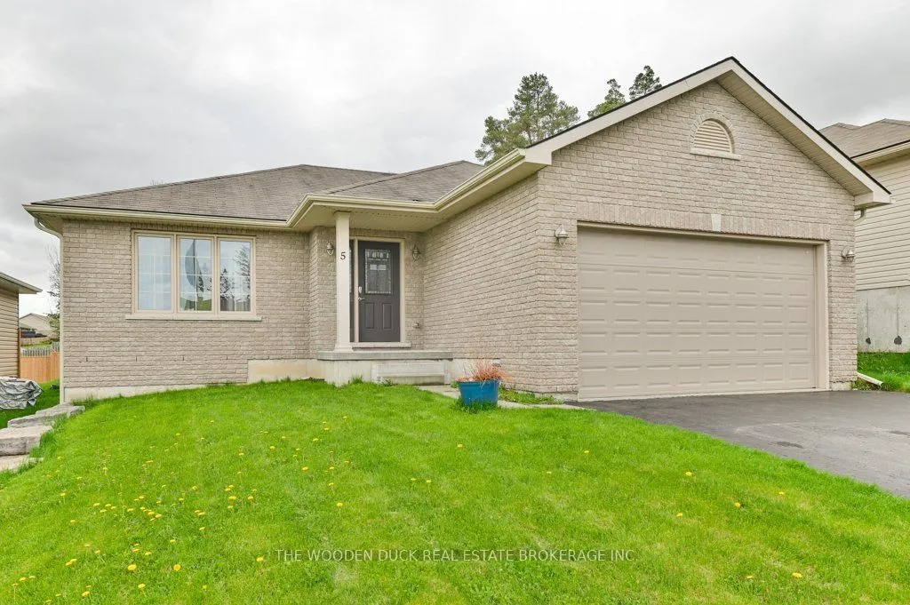 5 Mitchell Drive, Quinte West, ON K0K 2C0