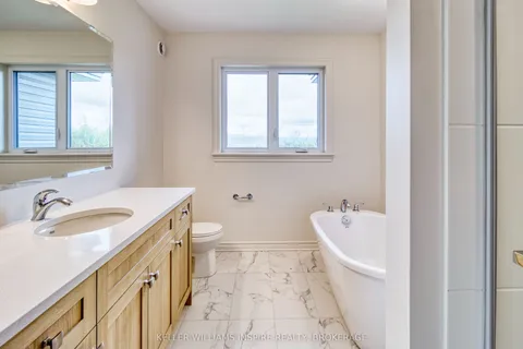 456 Buckthorn Avenue, Kingston, ON K7P 0V6