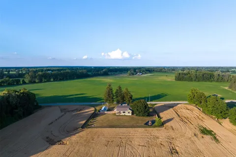 917 Wainfleet Dunnville Road, Wainfleet, ON N0A 1K0