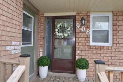 908 Fairbanks Road, ON K9A 5G9