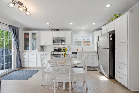 77307 Bluewater Highway, Bluewater, ON N0M 1G0
