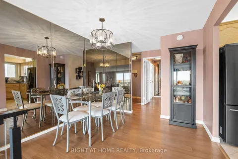 1171 AMBLESIDE Drive, Woodroffe, ON K2B 8E1