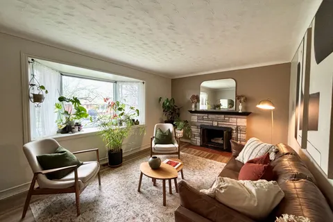 1452 Chatelain Avenue, Carlington - Central Park, ON K1Z 8B1
