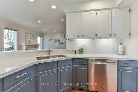 23 DERWENT Road, London North, ON N6G 4V8