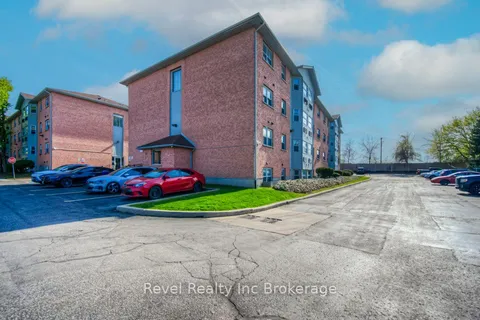 64 Hiawatha Road, Woodstock, ON N4T 1P4