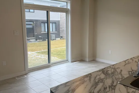 11 Wintergreen Crescent, Haldimand, ON N3W 0H9