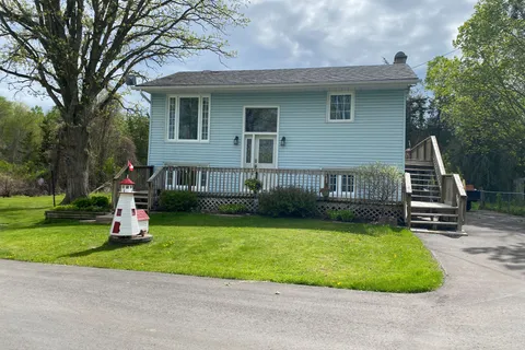 87 Bernard Long Road, ON K8V 5P6