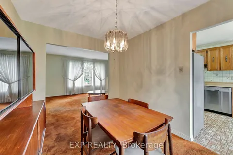 165 Harvard Road, Waterloo, ON N2J 3V4