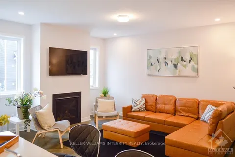 331 Crossway Terrace, ON K2S 2Z3