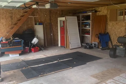 10 Coronation Drive, Kawartha Lakes, ON K0M 1A0