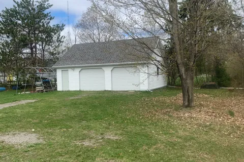 10 Coronation Drive, Kawartha Lakes, ON K0M 1A0