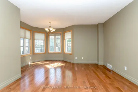 59 Farmhouse Road, London East, ON N5Y 5M4