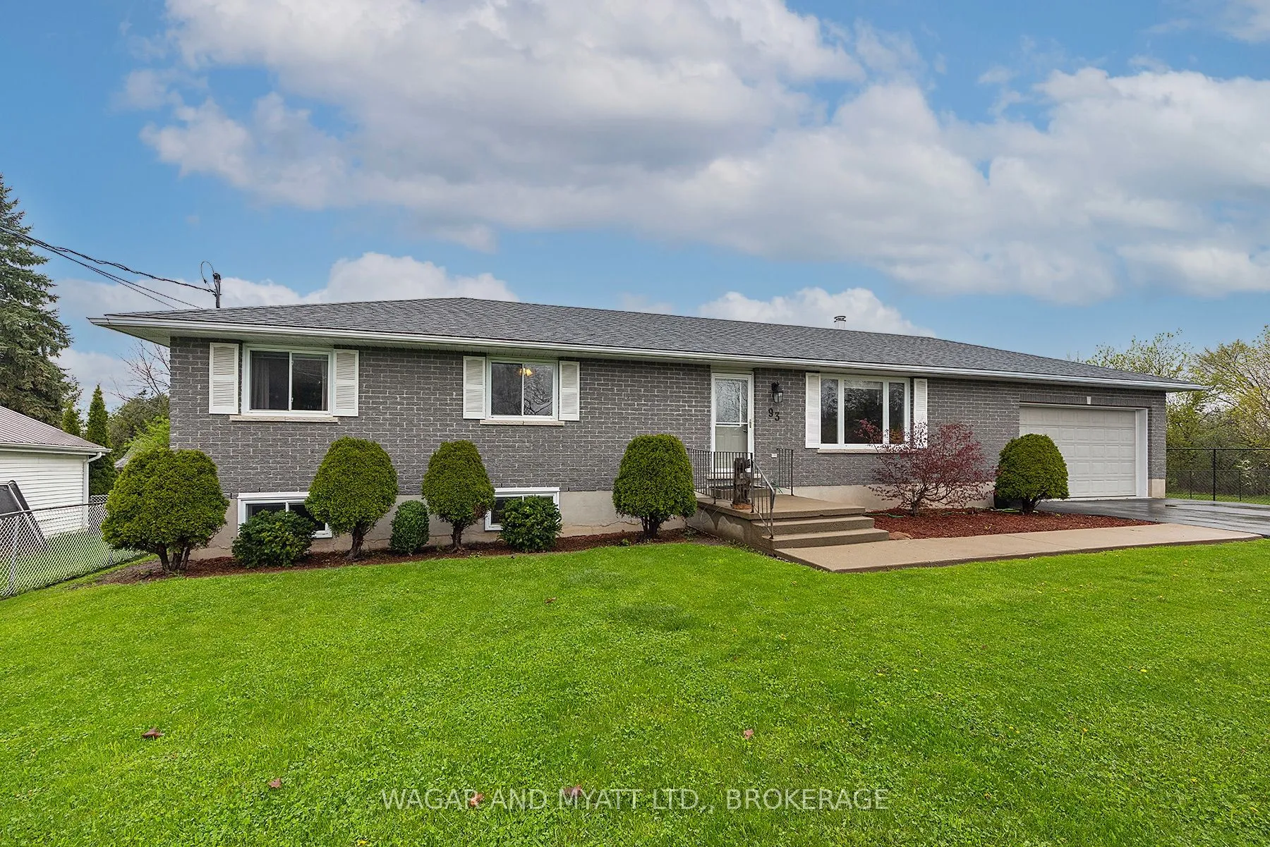 93 Henry Street, Greater Napanee, ON K7R 3A6