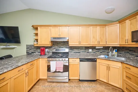 3001 YOUNG Avenue, Fort Erie, ON L0S 1N0