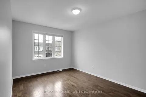116 Braddock Private, Barrhaven, ON K2J 0E7