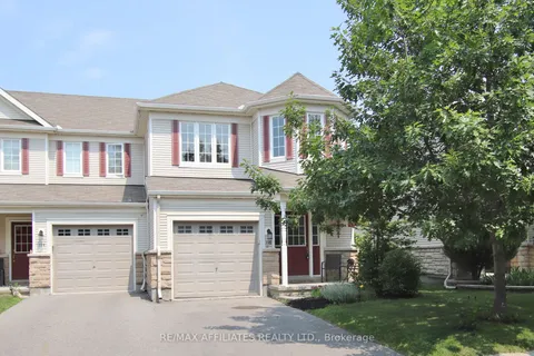 116 Braddock Private, Barrhaven, ON K2J 0E7